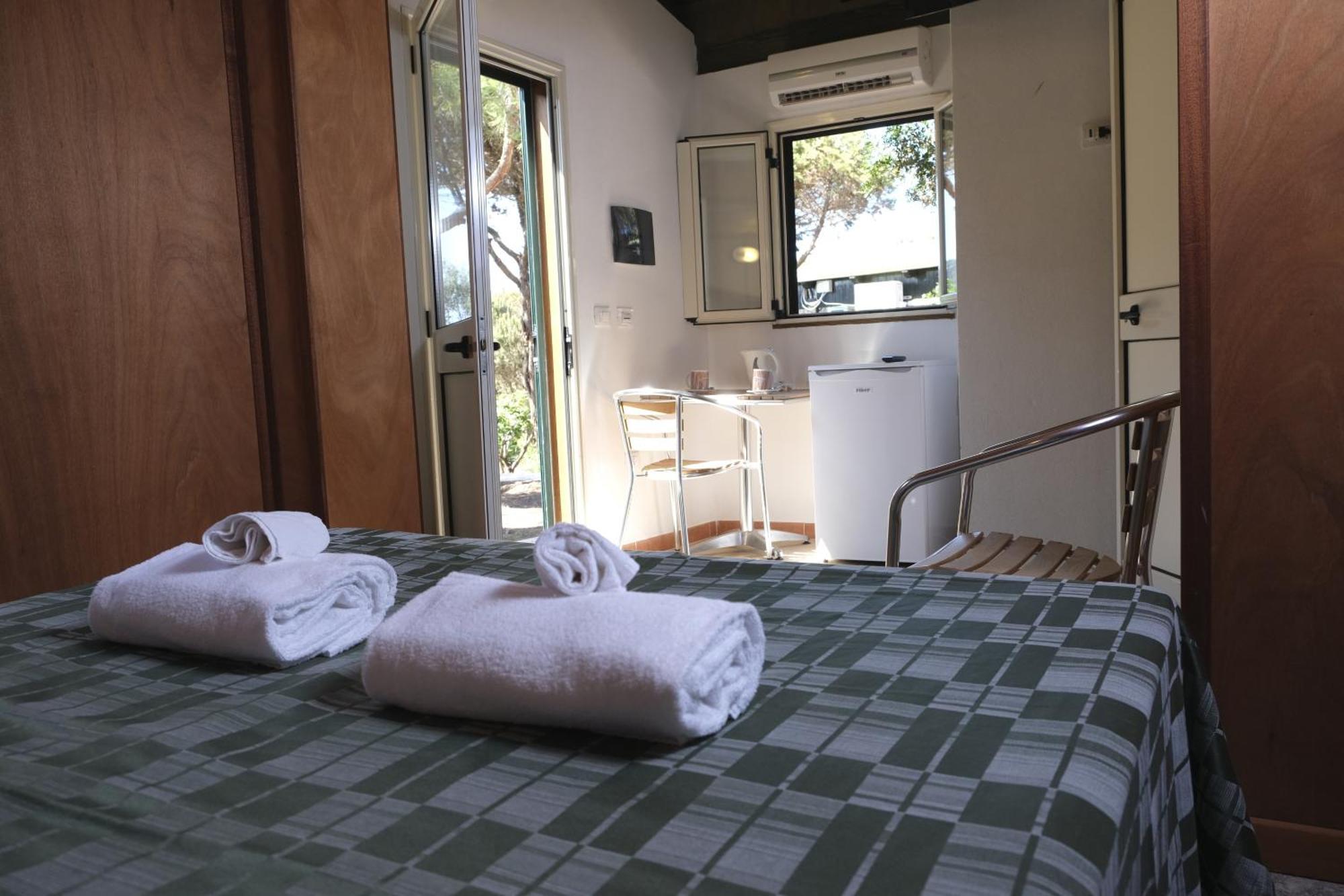 Villaggio Camping Torre Del Porticciolo Porto Conte Phòng bức ảnh